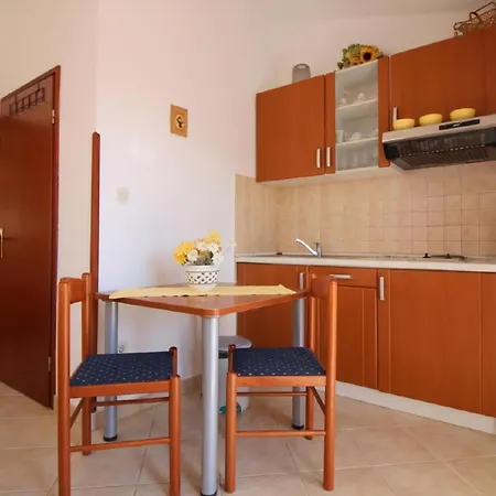 Fuer 2 Personen In Strandnaehe Apartment Poreč